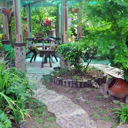 Peak House Garden Pension El Nido Extérieur photo